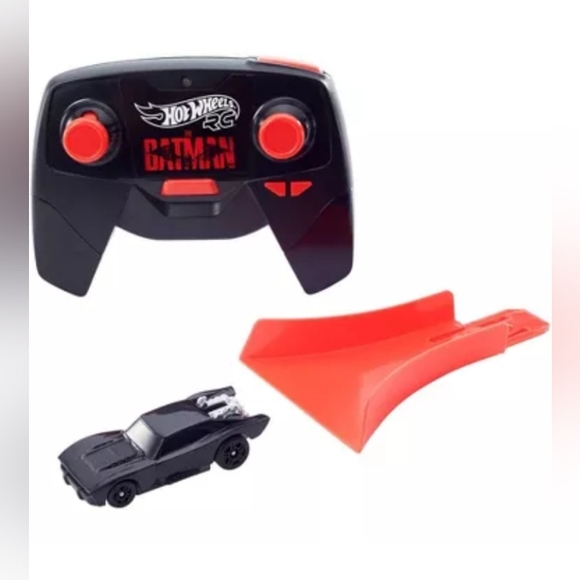 DC Batman R/C Hot Wheels Batmobile Car - Brand New in Box - Picture 5 of 5